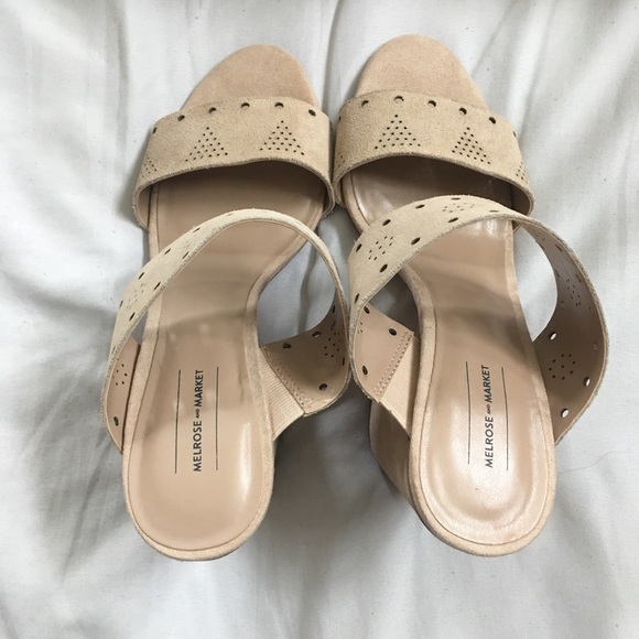 NWT Melrose & Market Heels - Picture 3 of 6